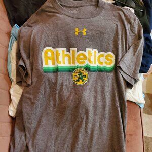 Under Armour Oakland A's Heatgear T-shirt